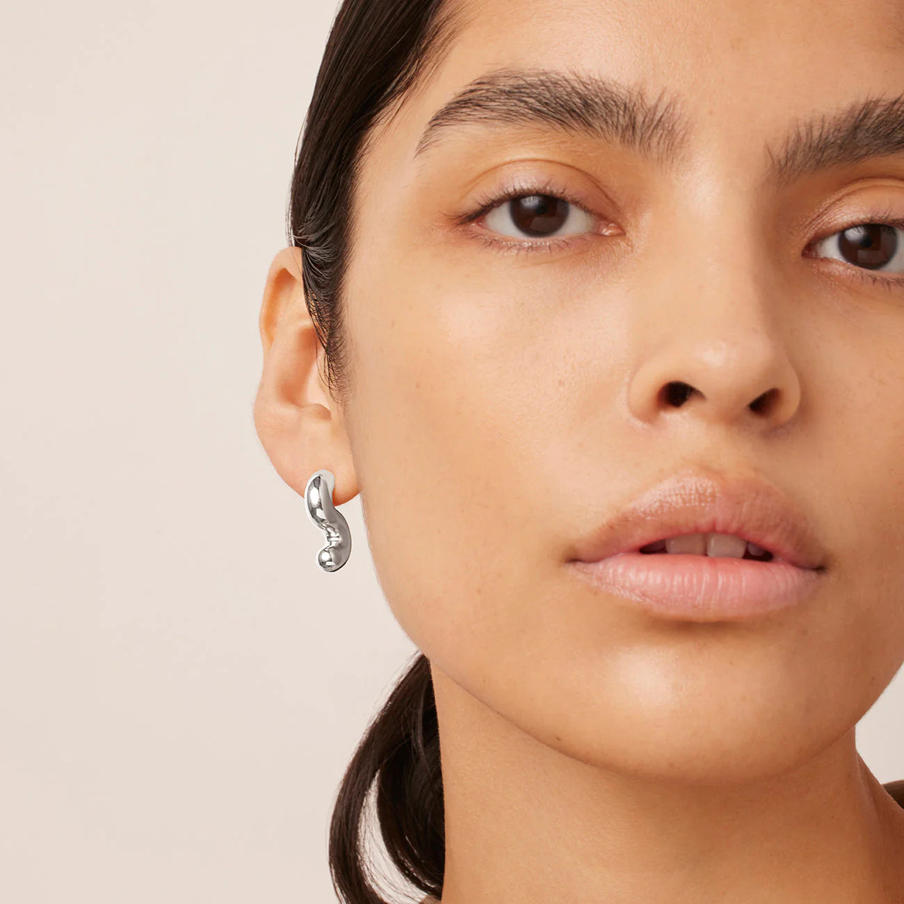 Ola Small Earring