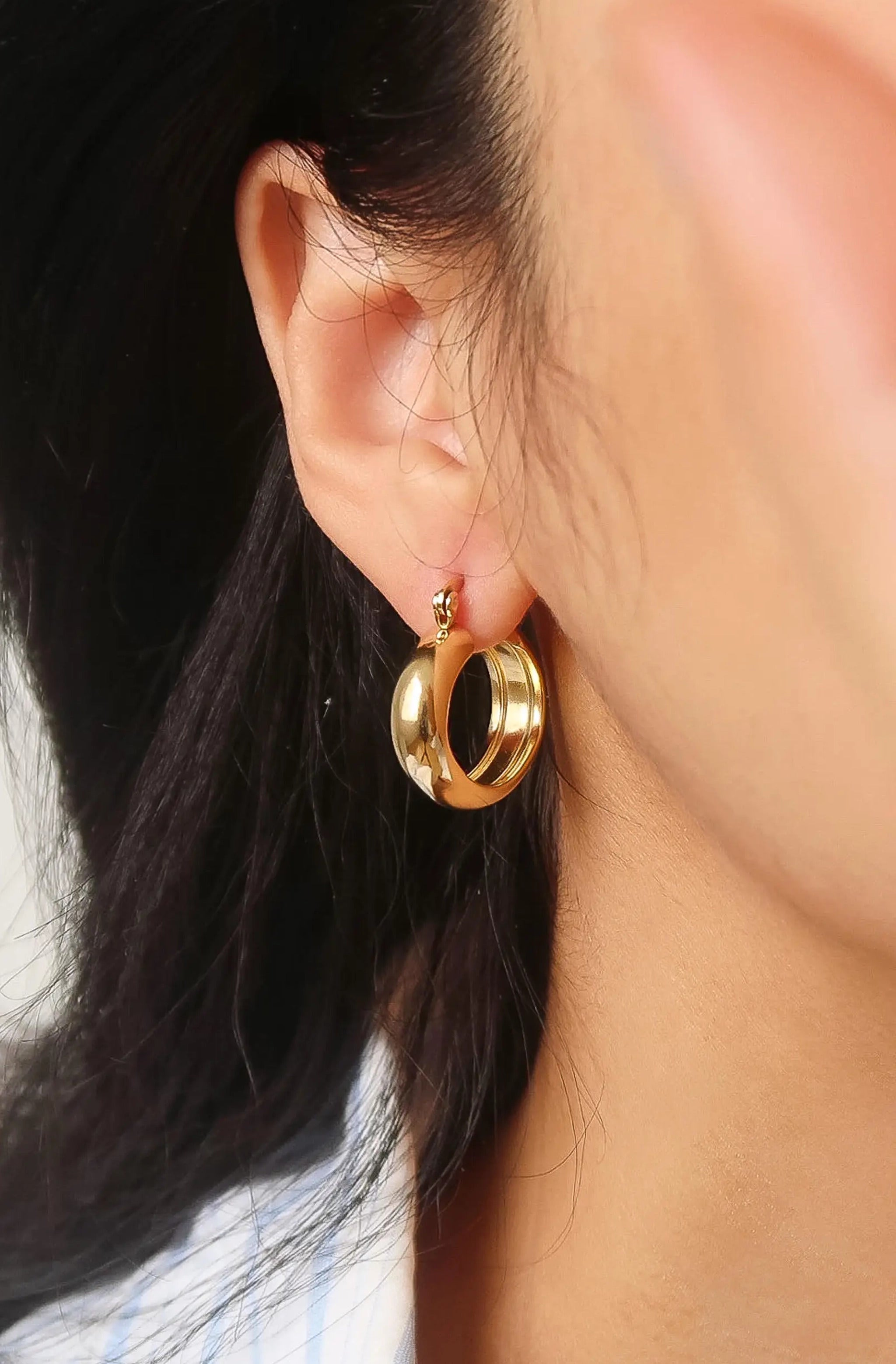 Constance Classic Hoop Earring