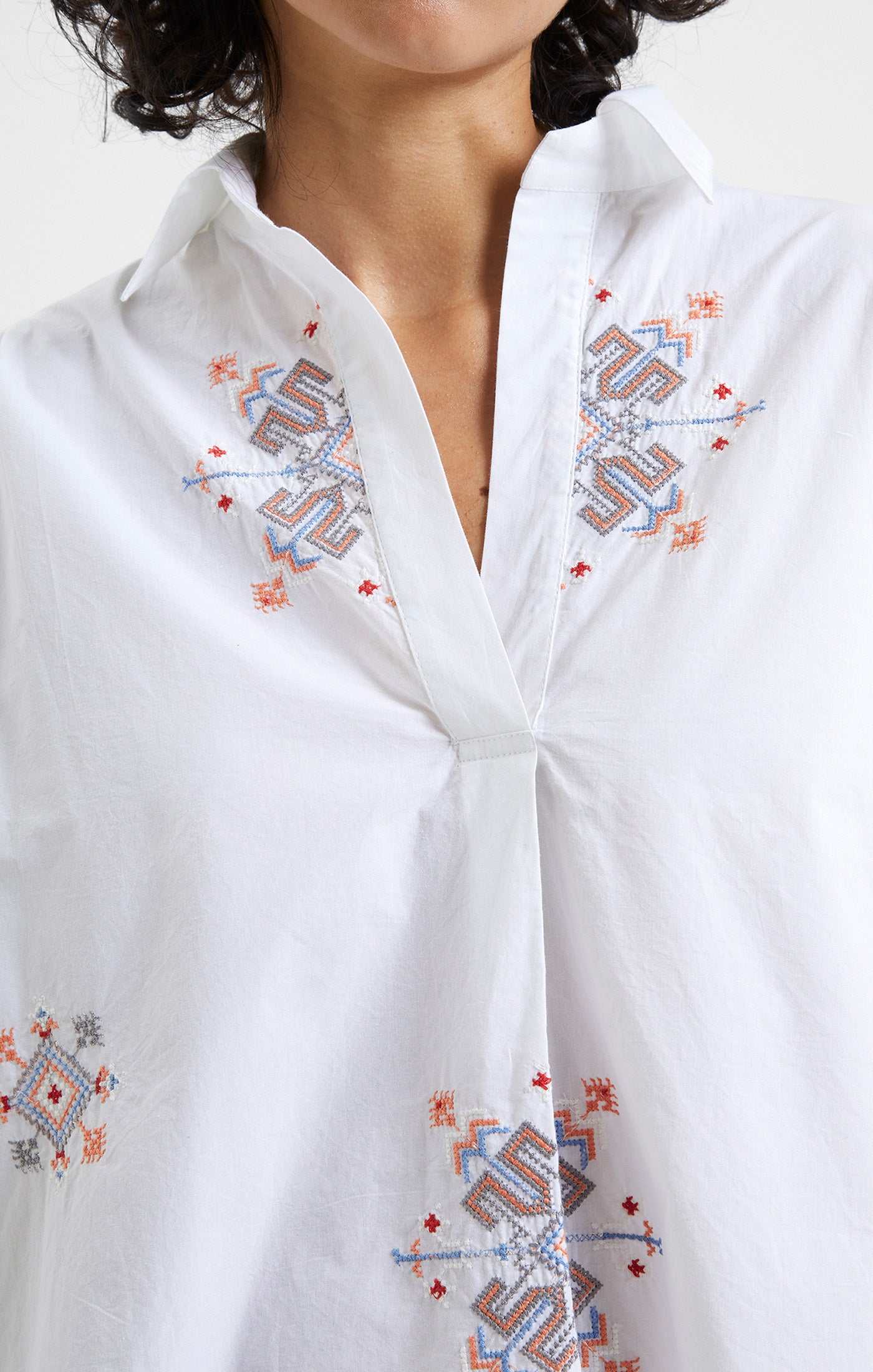 Embroidered Rhodes Popover